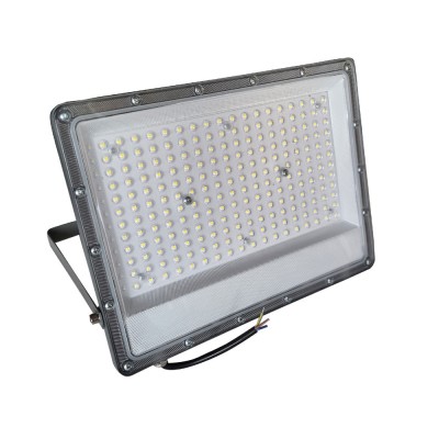 Dış Mekan Slim Led Projektör 150 Watt Yüksek Lümenli Beyaz Işık Dış Mekan Slim Led Projektör 150 Watt Yüksek Lümenli Beyaz Işık